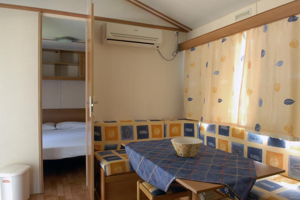 Camping La Rocca Manerba del Garda Exterior photo