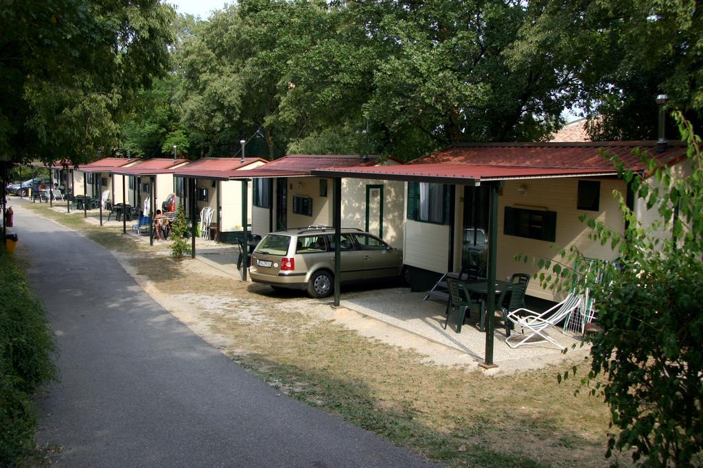 Camping La Rocca Manerba del Garda Exterior photo