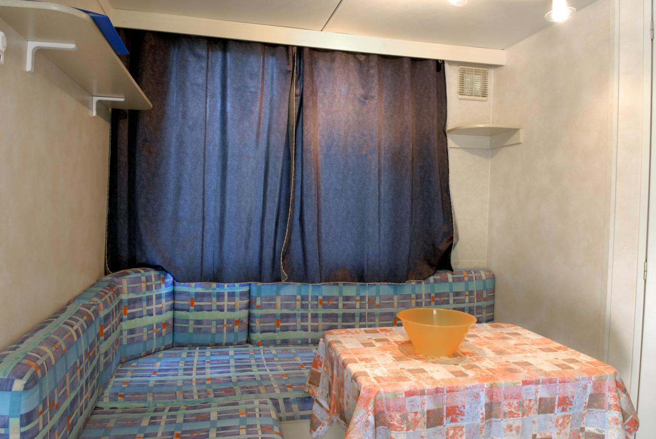 Camping La Rocca Manerba del Garda Exterior photo